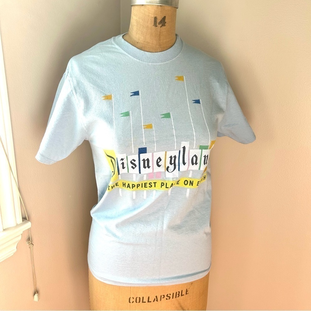 Disney Disneyland Happiest place on Earth Light blue Cotton T shirt fr Sz S - Picture 3 of 13